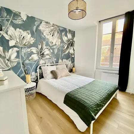 דירה Confortable En Plein Centre Historique קאין