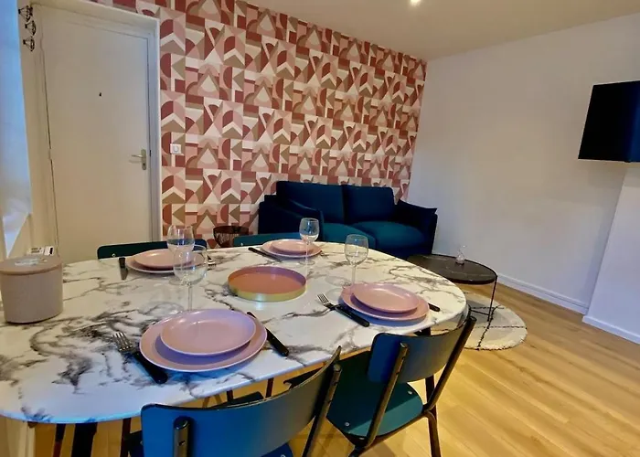 דירה Confortable En Plein Centre Historique קאין